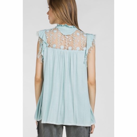 POL Mint Green Pleated Floral Lace Button Down Sleeveless Rayon Top - Picture 4 of 6